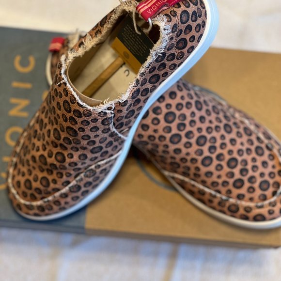 Vionic Beach Malibu - Bubbles - New - Size 8 - Picture 2 of 8